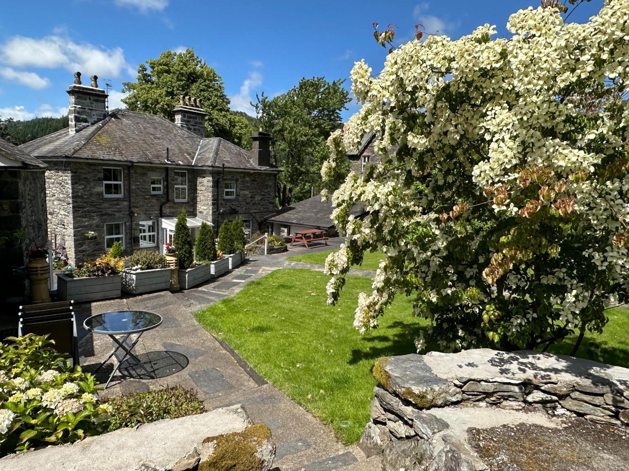 Tyn Y Fron 6 Bedroom House In Betws-Y-Coed Snowdonia ภายนอก รูปภาพ